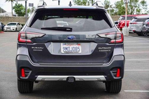 2022 Subaru Outback Touring XT
