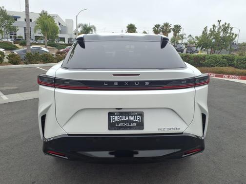 2025 Lexus RZ 300e Premium