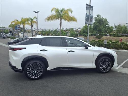 2025 Lexus RZ 300e Luxury