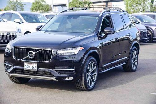 2019 Volvo XC90 T6 Momentum