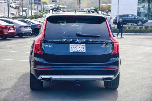 2019 Volvo XC90 T6 Momentum