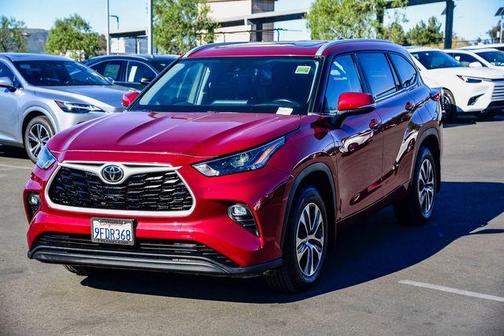 2023 Toyota Highlander XLE
