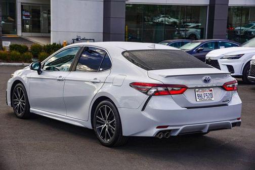 2023 Toyota Camry SE