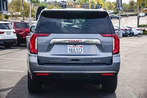 2022 GMC Yukon XL SLT