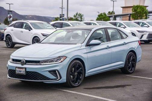 2025 Volkswagen Jetta 1.5T SE