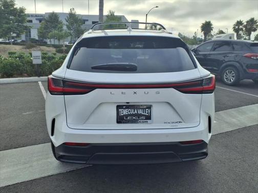 2025 Lexus NX 350h Premium