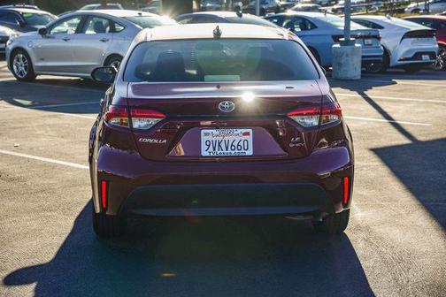 2025 Toyota Corolla Hybrid LE