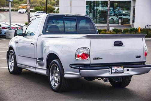 2004 Ford F-150 Lightning