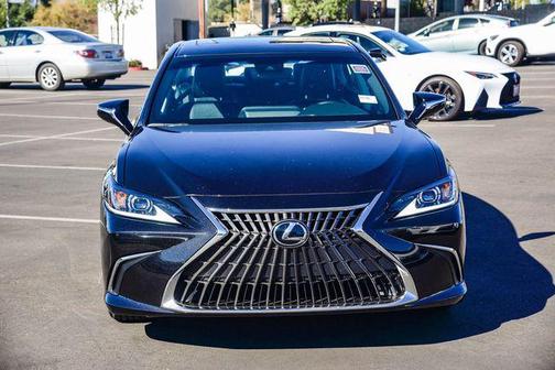 2025 Lexus ES 350 Base