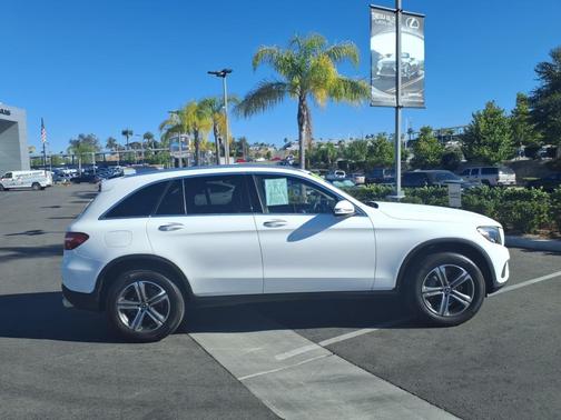 2019 Mercedes-Benz GLC 300 Base