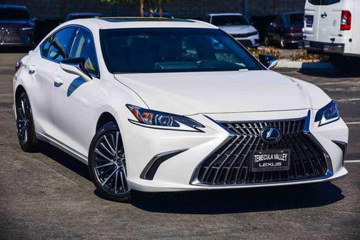 2025 Lexus ES 300h Base