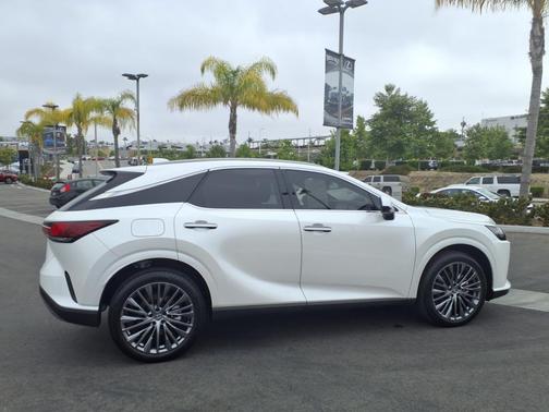 2024 Lexus RX 450h+ Luxury