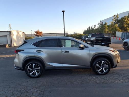 2021 Lexus NX 300h 300H