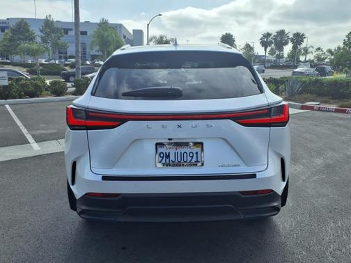 2025 Lexus NX 250 Premium