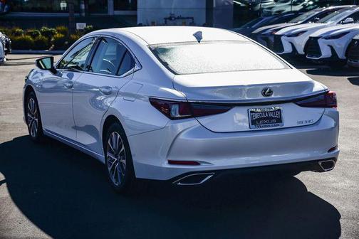 2025 Lexus ES 350 Base