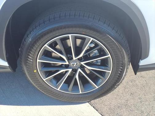 2025 Lexus NX 350h Premium