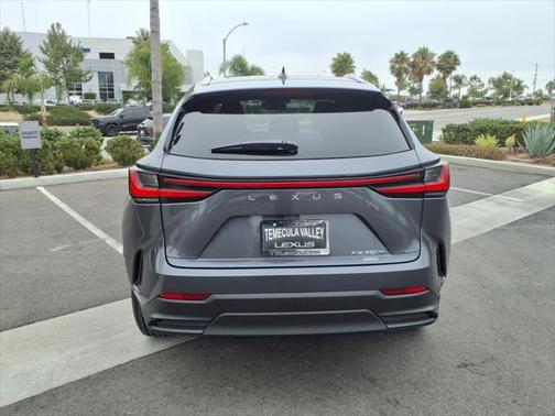 2025 Lexus NX 350h Premium