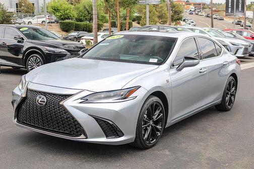 2024 Lexus ES 300h F SPORT Design