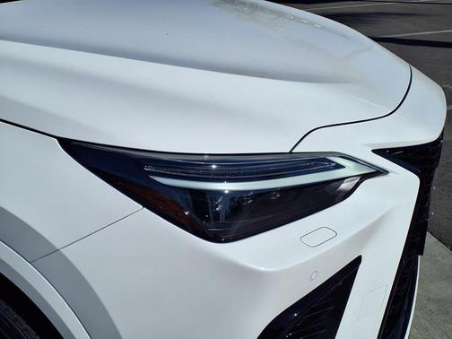 2025 Lexus NX 450h+ F SPORT Handling