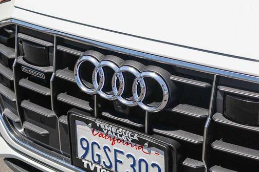 2023 Audi Q8 55 Premium