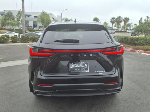 2025 Lexus NX 350h Premium