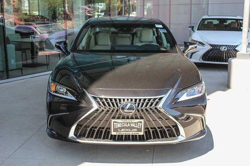 2025 Lexus ES 300h Base