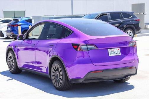 Midnight Silver Metallic 2023 Tesla Model Y Long Range Dual Motor All-Wheel Drive