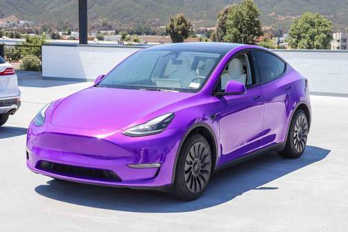 Midnight Silver Metallic 2023 Tesla Model Y Long Range Dual Motor All-Wheel Drive