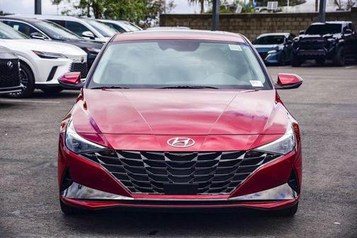 2023 Hyundai ELANTRA Limited