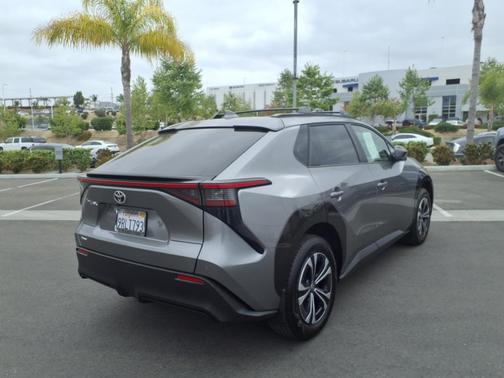 2024 Toyota bZ4X XLE