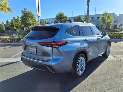 2022 Toyota Highlander Limited