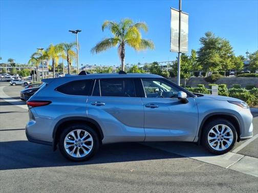 2022 Toyota Highlander Limited