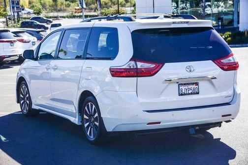 2019 Toyota Sienna Limited Premium