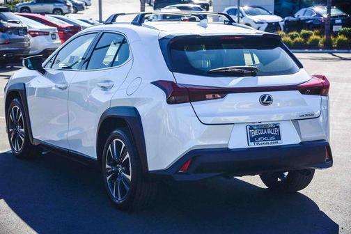 2025 Lexus UX 300h Base