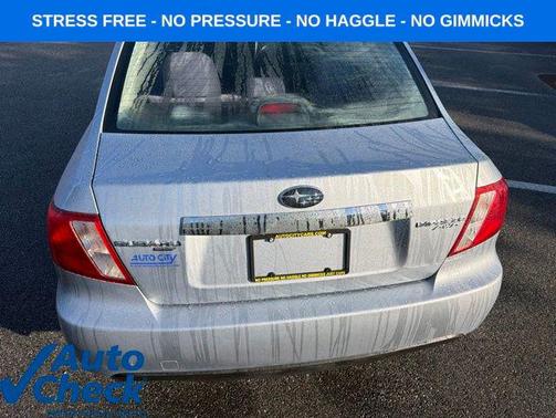 Spark Silver Metallic 2011 Subaru Impreza 2.5 i Premium