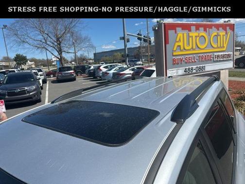 2012 Toyota Highlander SE