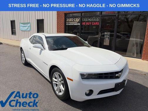 Summit White 2013 Chevrolet Camaro 1LT