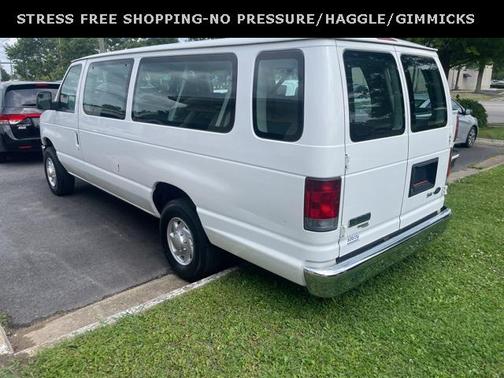 2011 Ford E350 Super Duty XLT