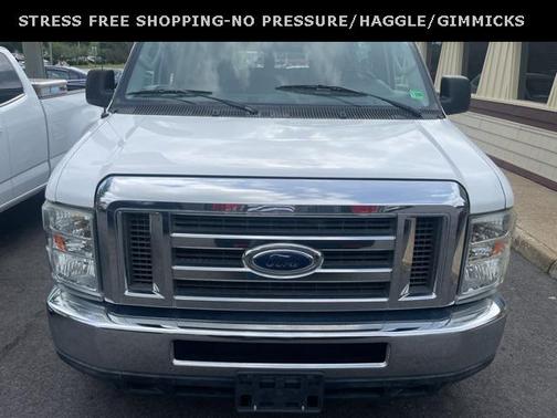 2011 Ford E350 Super Duty XLT