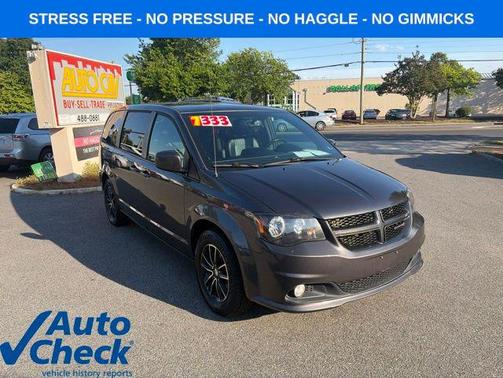 Granite Pearlcoat 2018 Dodge Grand Caravan GT