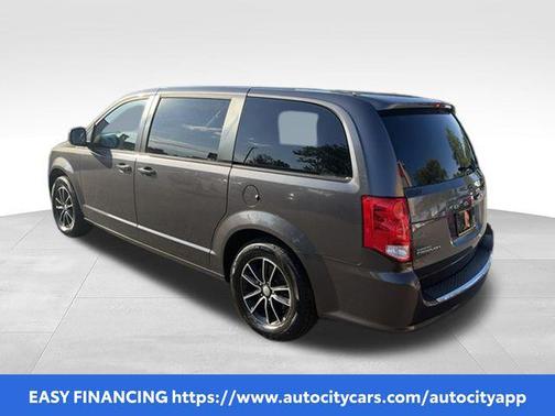 Granite Pearlcoat 2018 Dodge Grand Caravan GT