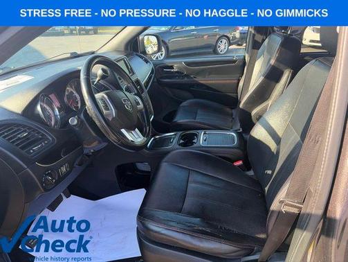 Granite Pearlcoat 2018 Dodge Grand Caravan GT