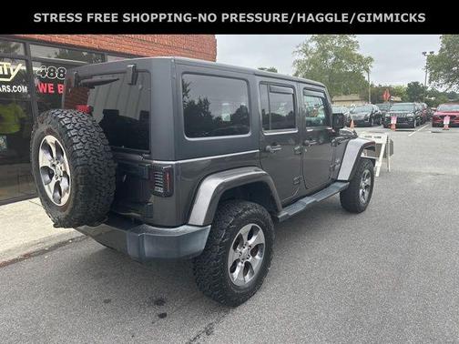 2016 Jeep Wrangler Unlimited Sahara