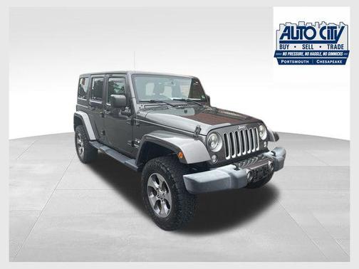 Granite Crystal Metallic Clearcoat 2016 Jeep Wrangler Unlimited Sahara