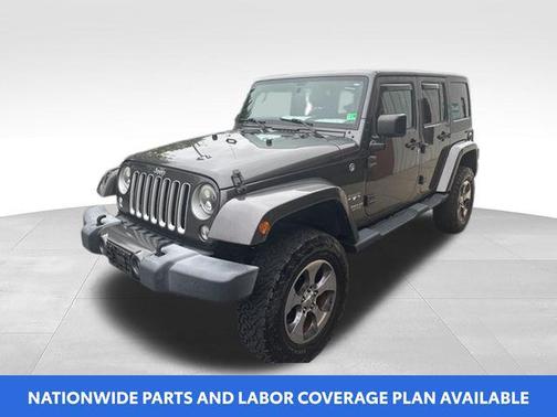 Granite Crystal Metallic Clearcoat 2016 Jeep Wrangler Unlimited Sahara