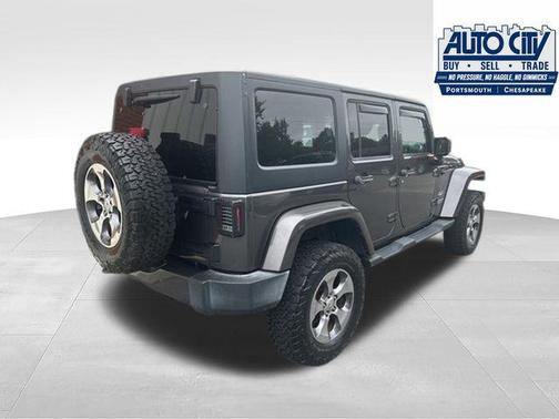 Granite Crystal Metallic Clearcoat 2016 Jeep Wrangler Unlimited Sahara