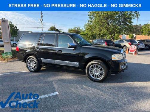Black Clearcoat 2008 Lincoln Navigator Base