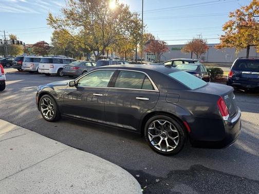 2016 Chrysler 300C Platinum
