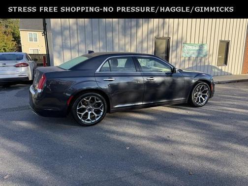 2016 Chrysler 300C Platinum