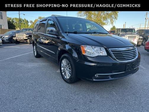 2015 Chrysler Town & Country Touring-L
